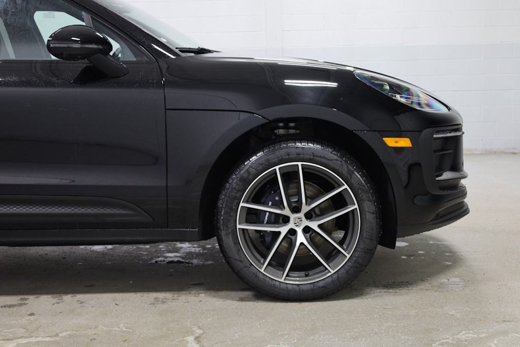 Thumbnail: 2026 Porsche Macan - 8