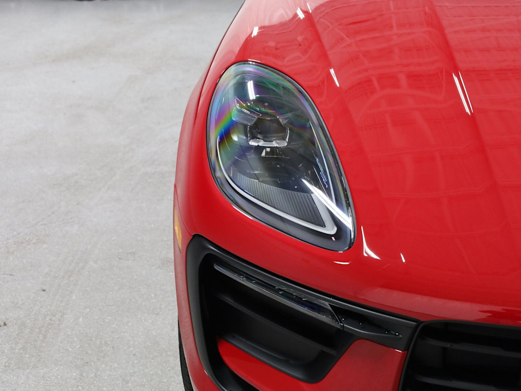 Thumbnail: 2026 Porsche Macan - 25