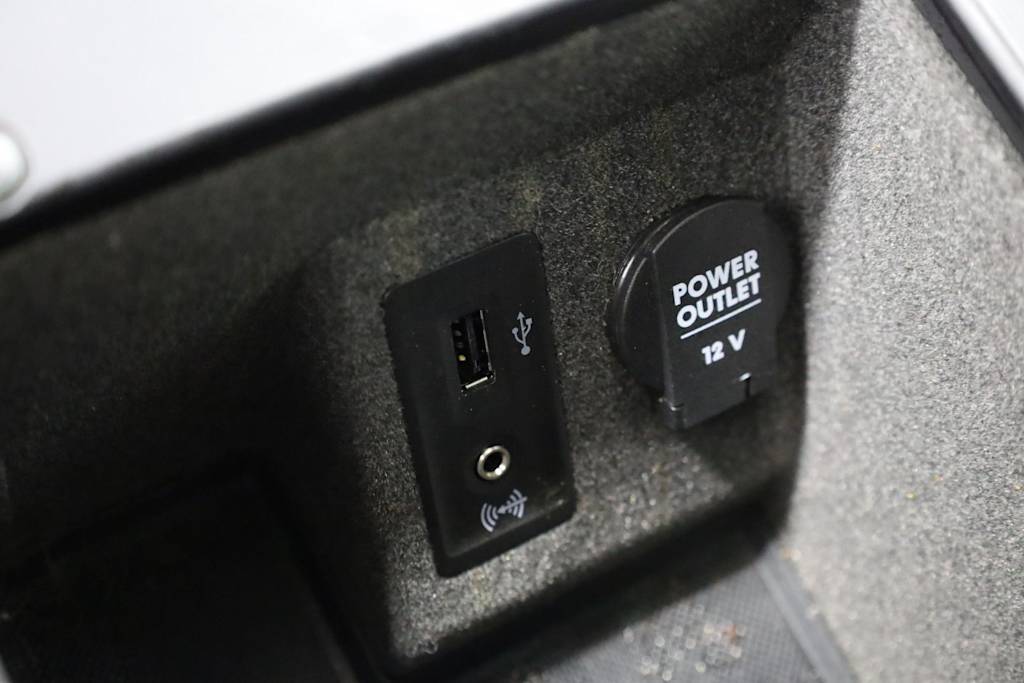 Thumbnail: 2017 Porsche Macan - 38