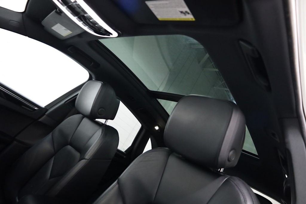 Thumbnail: 2017 Porsche Macan - 28