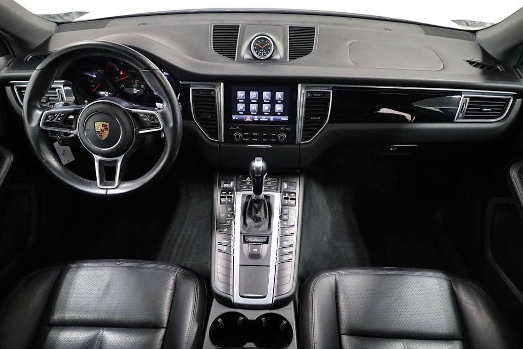 Thumbnail: 2017 Porsche Macan - 15