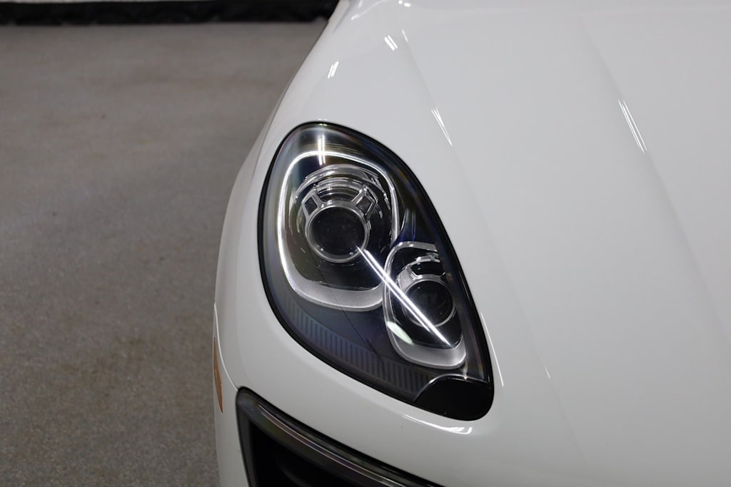 Thumbnail: 2017 Porsche Macan - 7