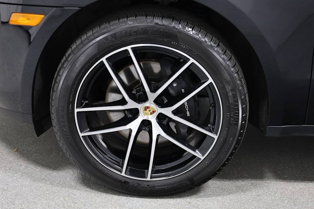 Thumbnail: 2022 Porsche Macan - 42