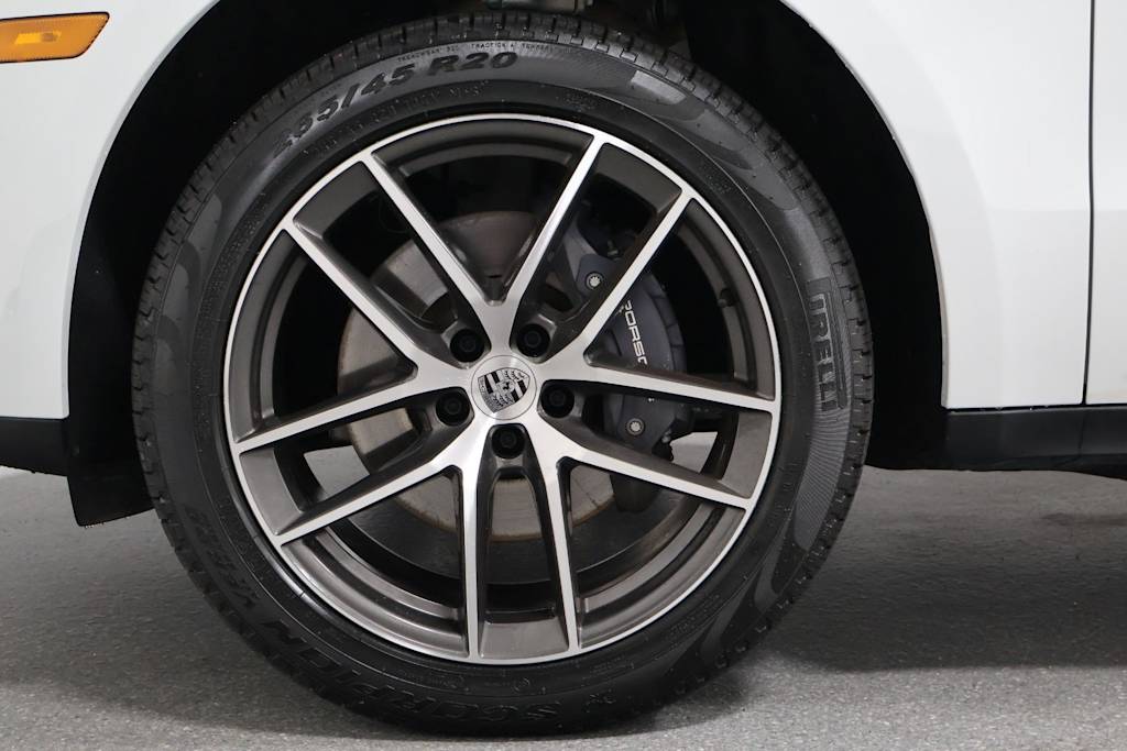 Thumbnail: 2026 Porsche Macan - 44