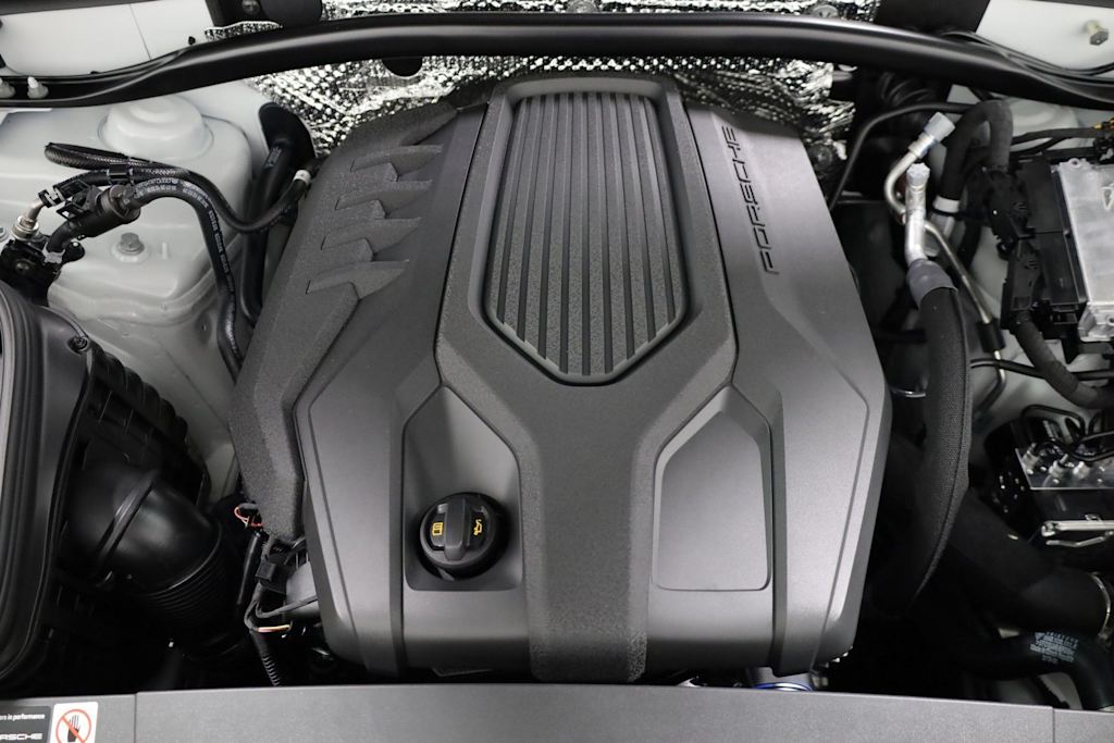 Thumbnail: 2026 Porsche Macan - 44