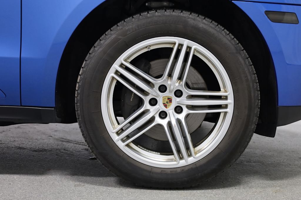 Thumbnail: 2018 Porsche Macan - 24