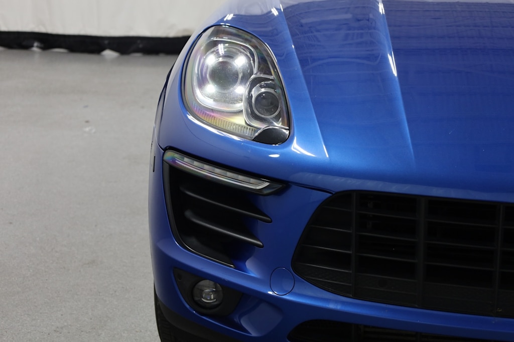 Thumbnail: 2018 Porsche Macan - 26