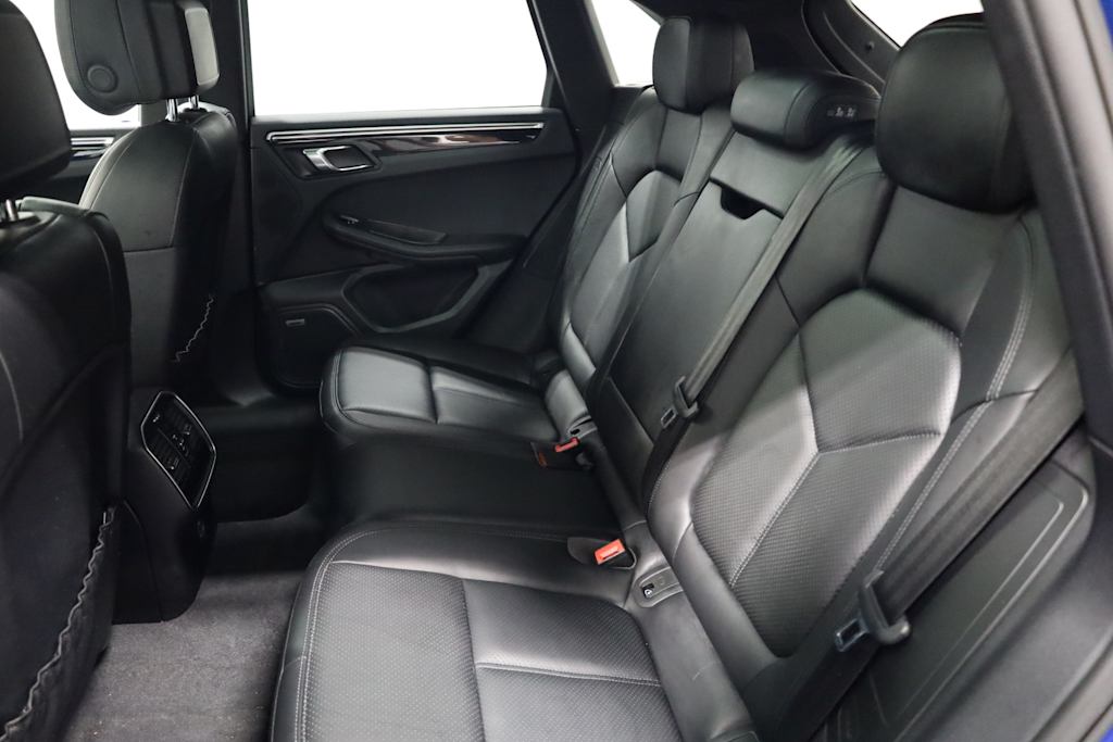 Thumbnail: 2018 Porsche Macan - 13