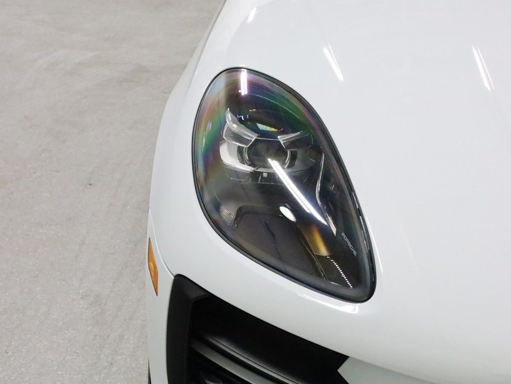 Thumbnail: 2020 Porsche Macan - 7