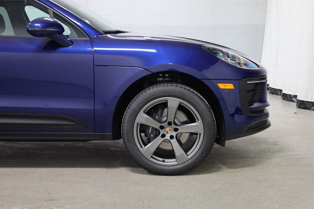 Thumbnail: 2026 Porsche Macan - 8