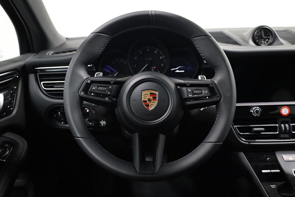 Thumbnail: 2026 Porsche Macan - 14