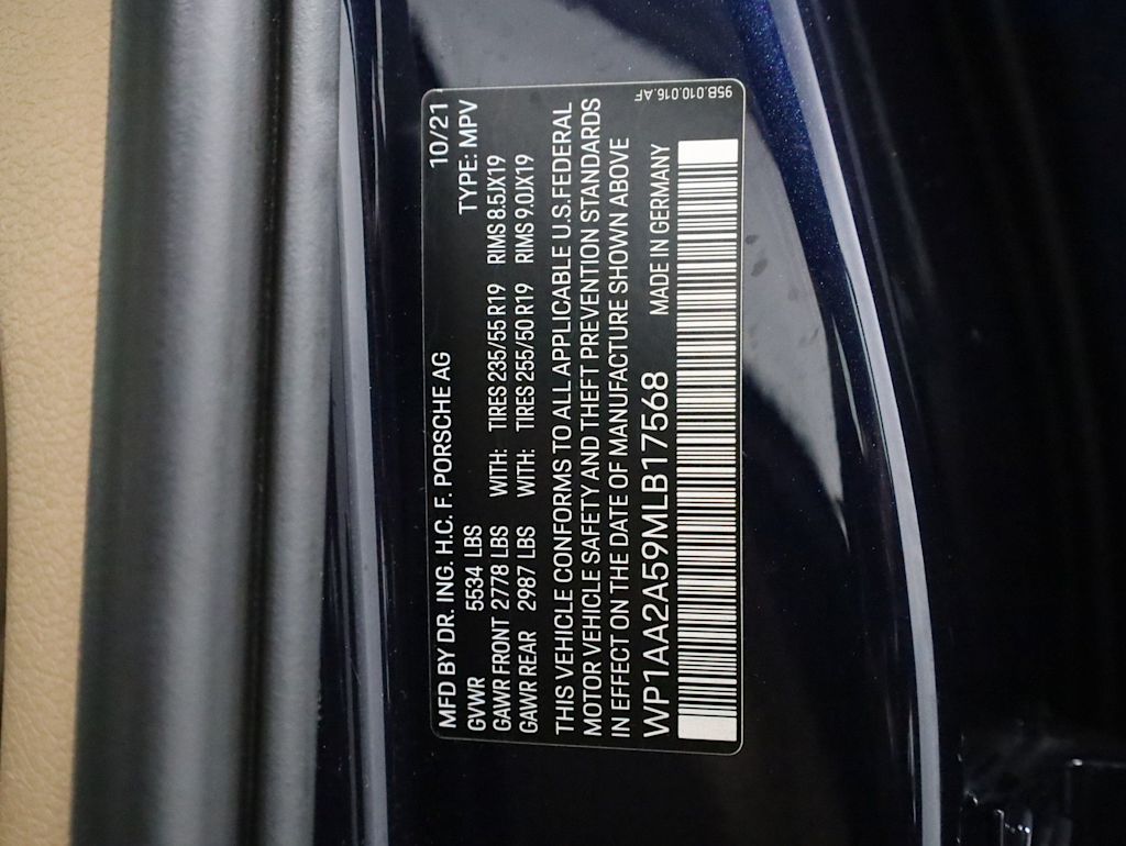 Thumbnail: 2021 Porsche Macan - 20