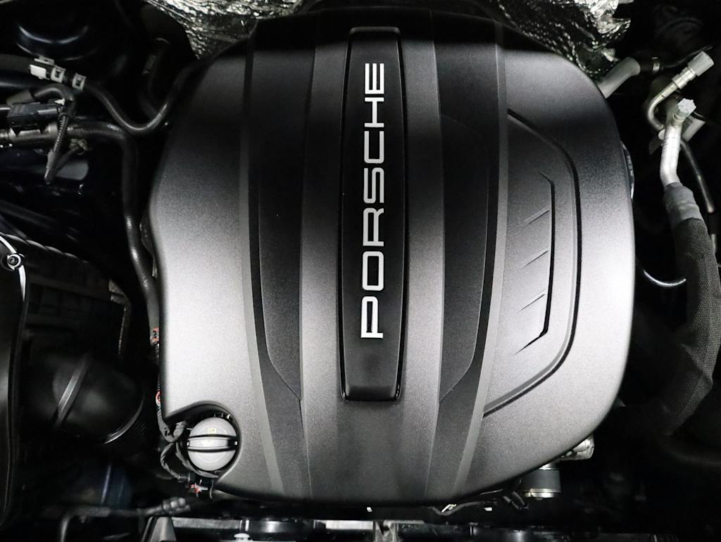 Thumbnail: 2021 Porsche Macan - 44