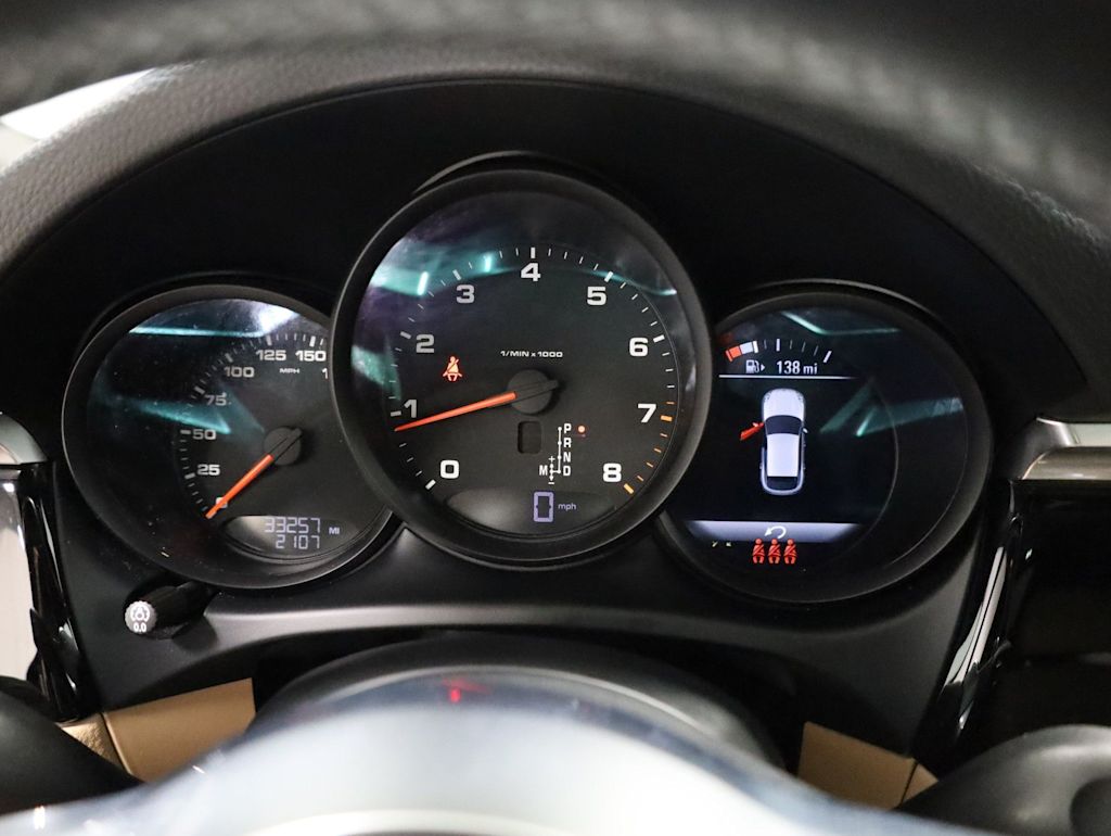 Thumbnail: 2021 Porsche Macan - 17