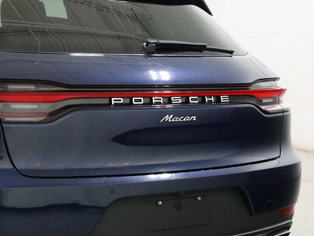Thumbnail: 2021 Porsche Macan - 7
