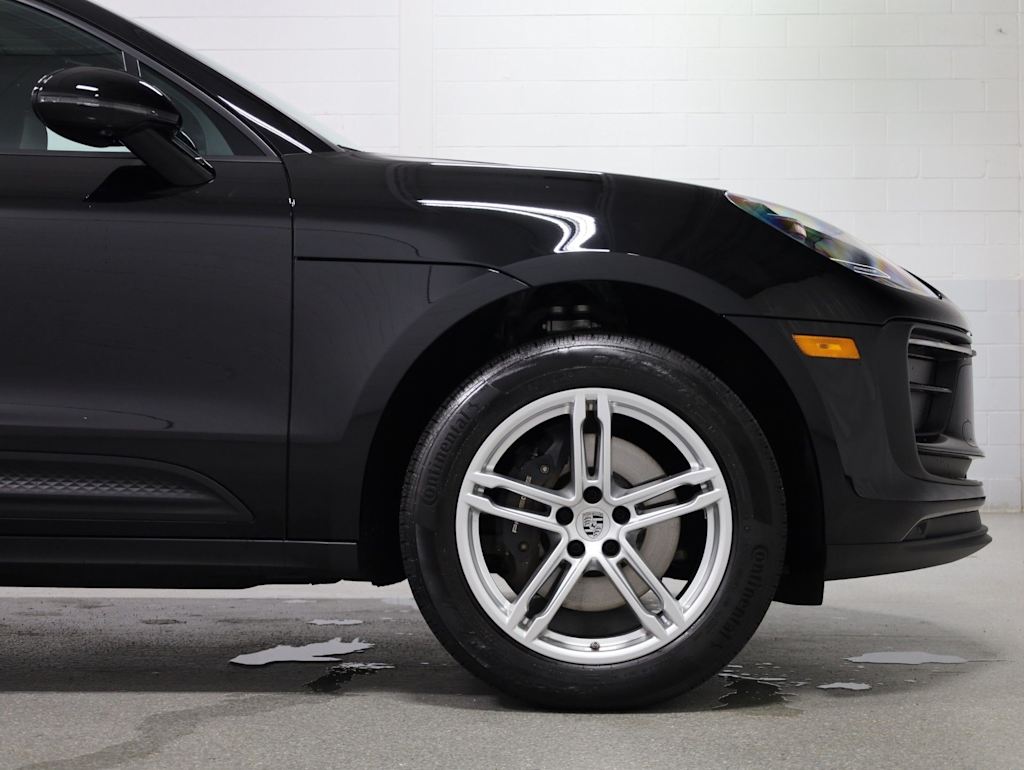 Thumbnail: 2024 Porsche Macan - 7