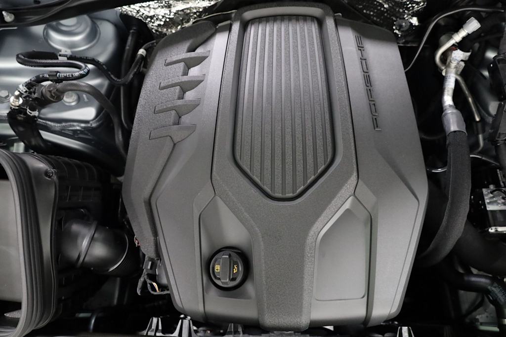 Thumbnail: 2026 Porsche Macan - 43