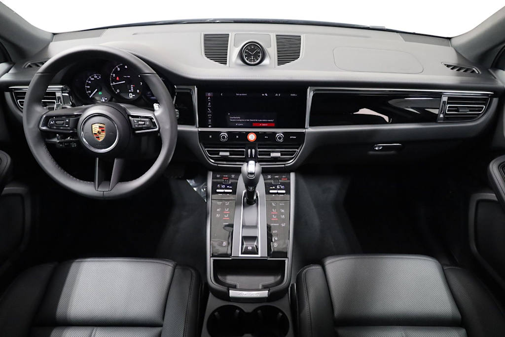 Thumbnail: 2026 Porsche Macan - 13