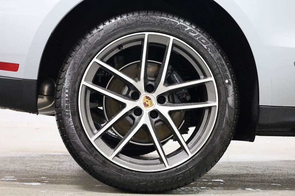 Thumbnail: 2026 Porsche Macan - 40