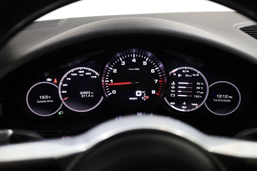 Thumbnail: 2019 Porsche Cayenne - 17
