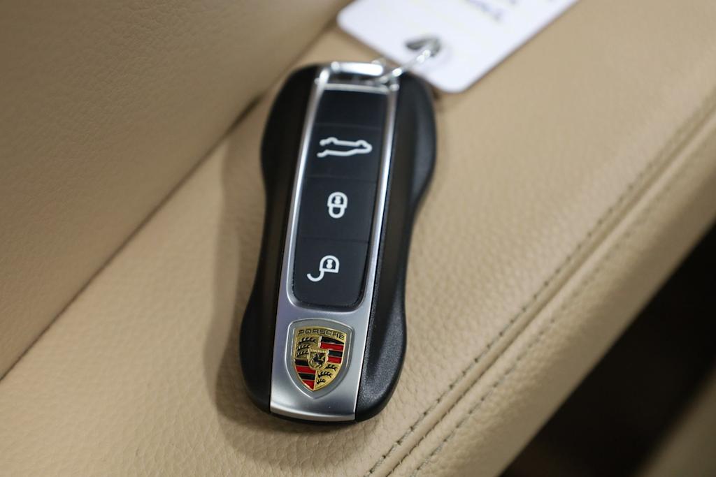 Thumbnail: 2019 Porsche Cayenne - 19