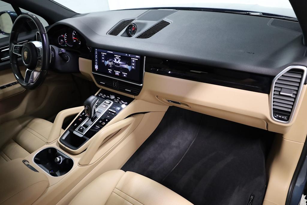 Thumbnail: 2019 Porsche Cayenne - 9