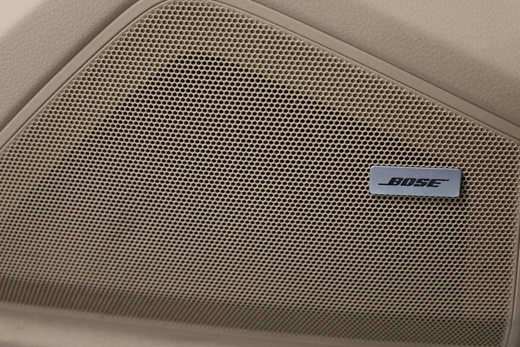 2022 Porsche Cayenne Base 27