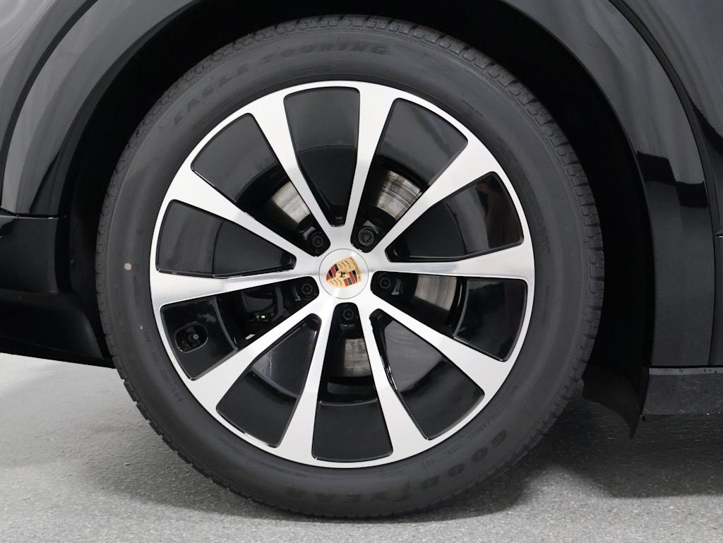 Thumbnail: 2026 Porsche Cayenne - 40