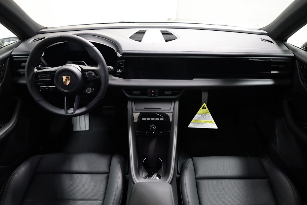Thumbnail: 2026 Porsche Macan - 29