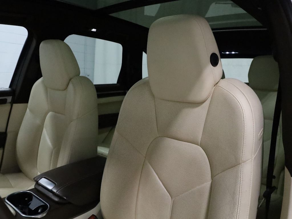 Thumbnail: 2015 Porsche Cayenne - 28