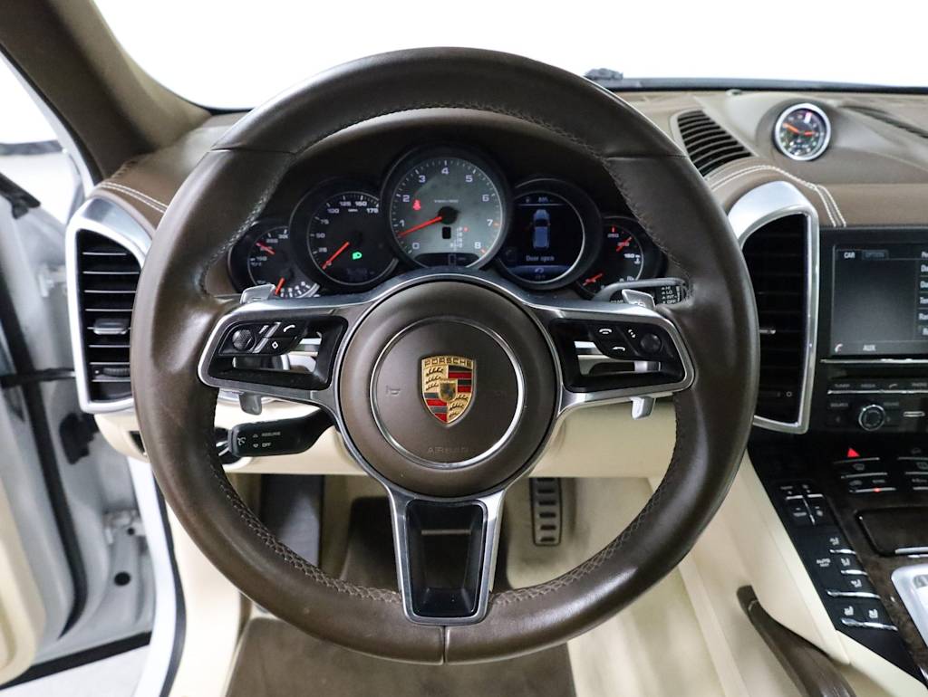 Thumbnail: 2015 Porsche Cayenne - 12