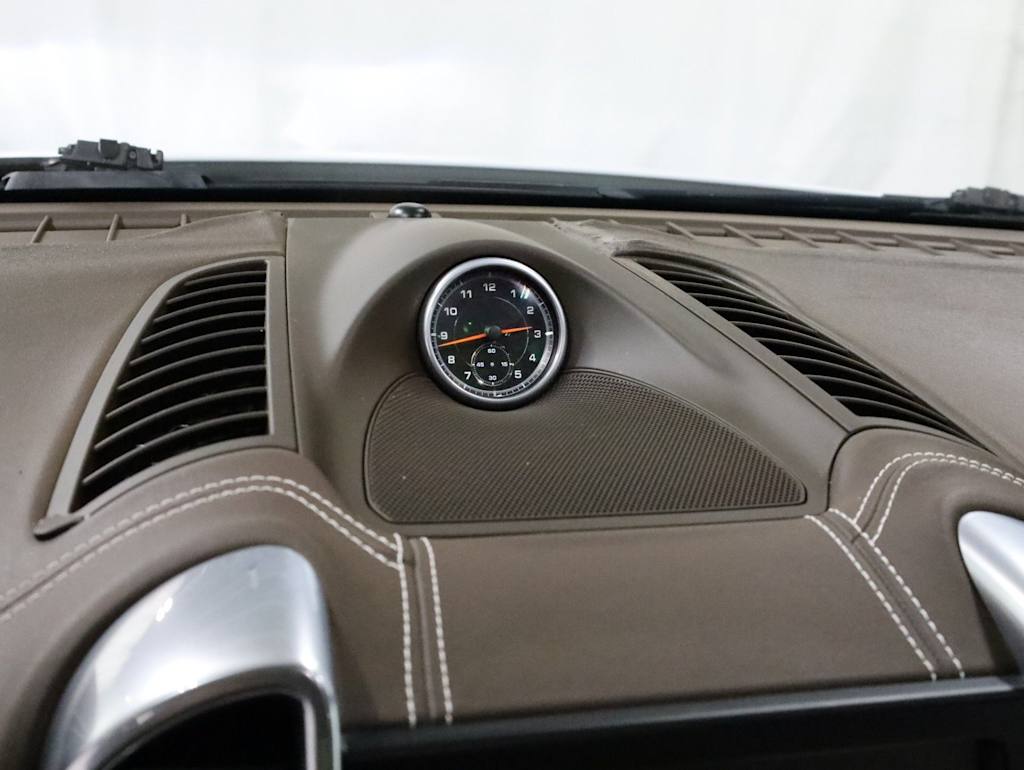 Thumbnail: 2015 Porsche Cayenne - 27