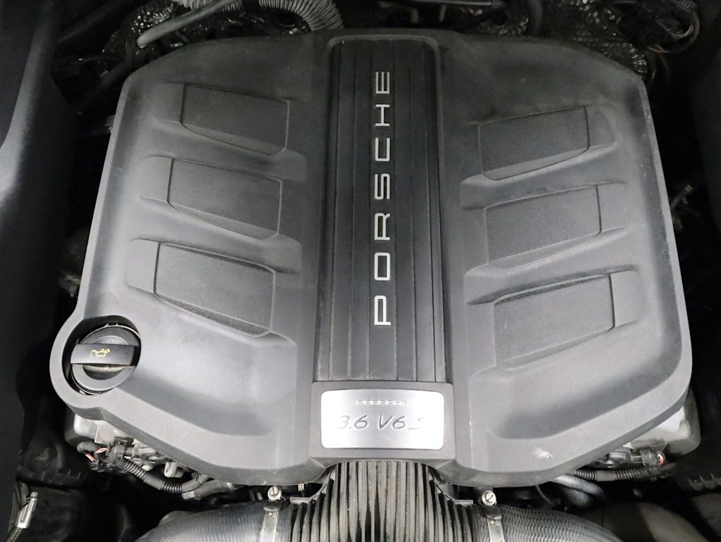 Thumbnail: 2015 Porsche Cayenne - 44