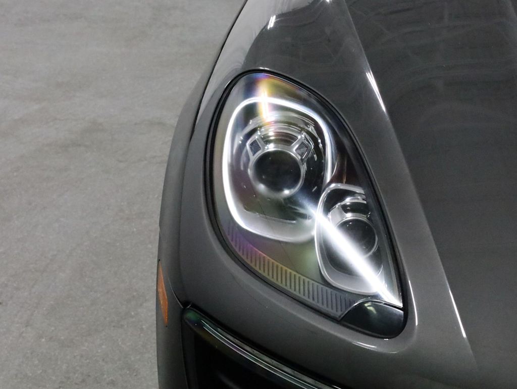 Thumbnail: 2016 Porsche Macan - 7