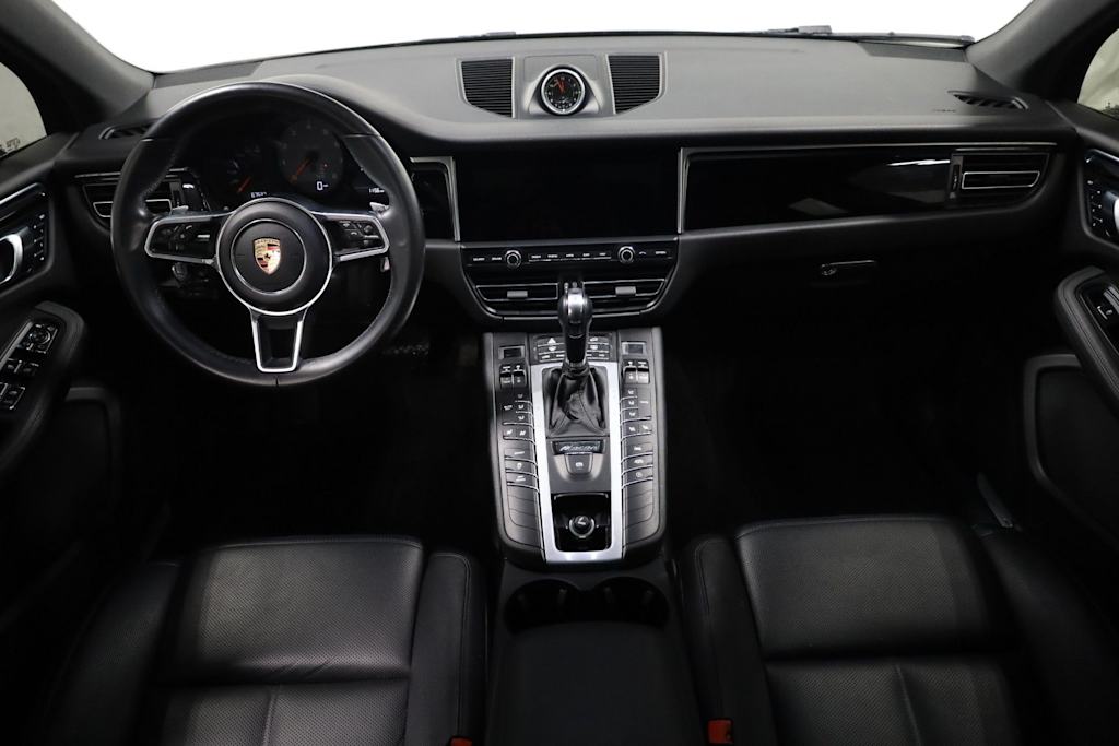 Thumbnail: 2020 Porsche Macan - 15