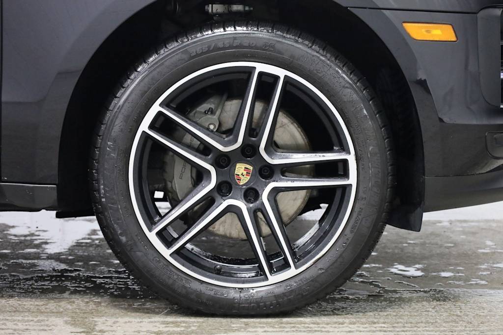 Thumbnail: 2020 Porsche Macan - 24