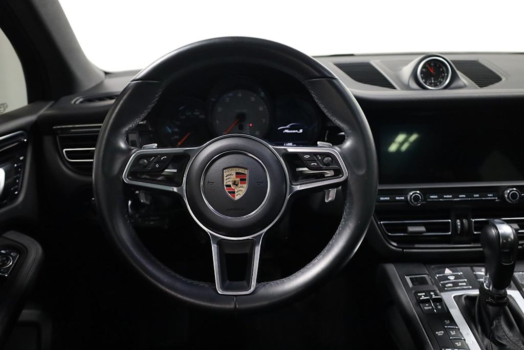 Thumbnail: 2020 Porsche Macan - 14