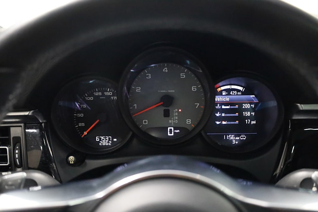 Thumbnail: 2020 Porsche Macan - 18