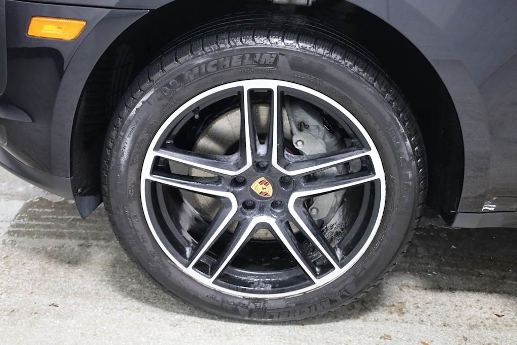 Thumbnail: 2020 Porsche Macan - 43