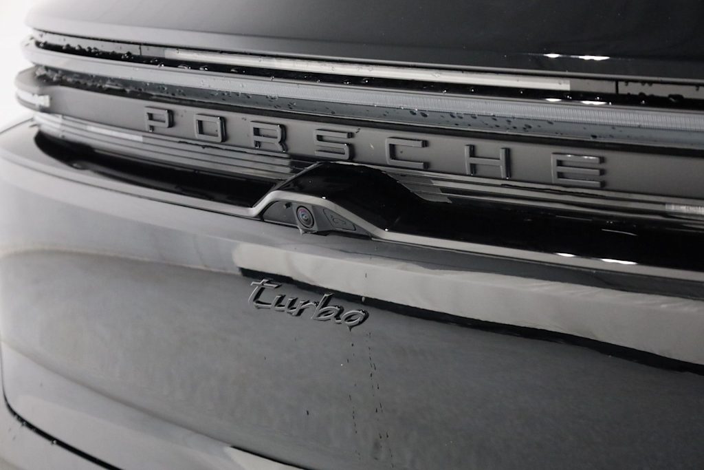 Thumbnail: 2025 Porsche Macan - 6