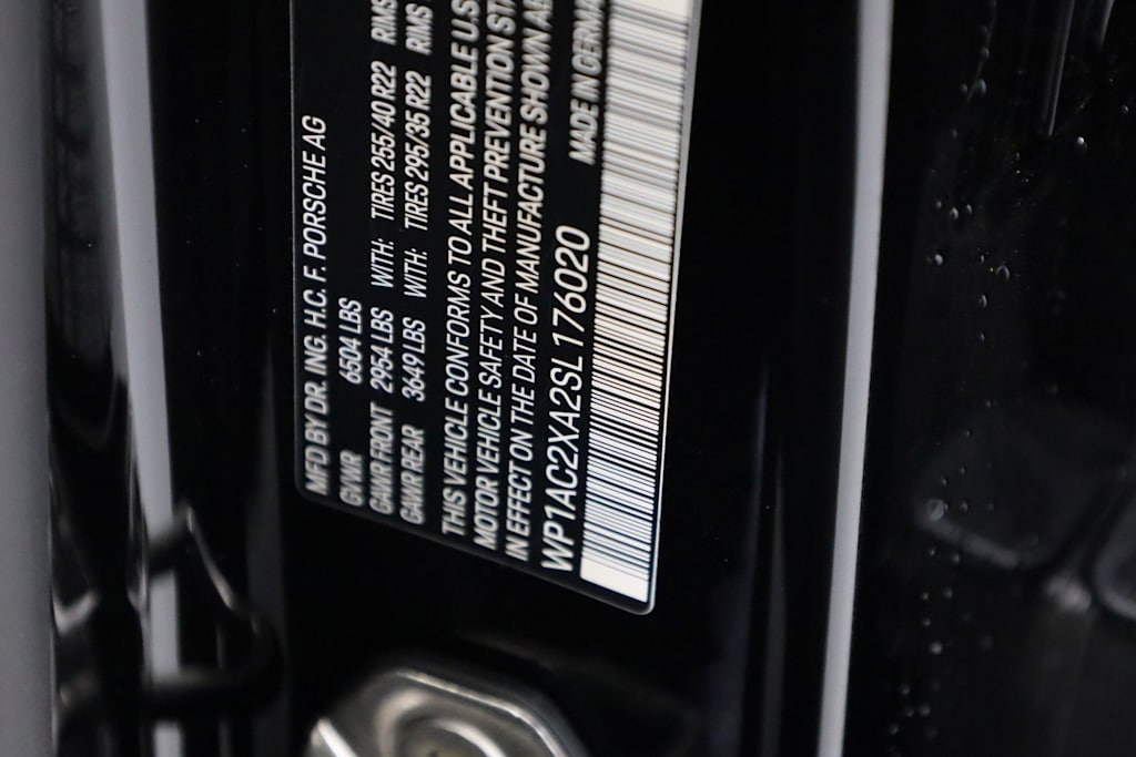 Thumbnail: 2025 Porsche Macan - 17