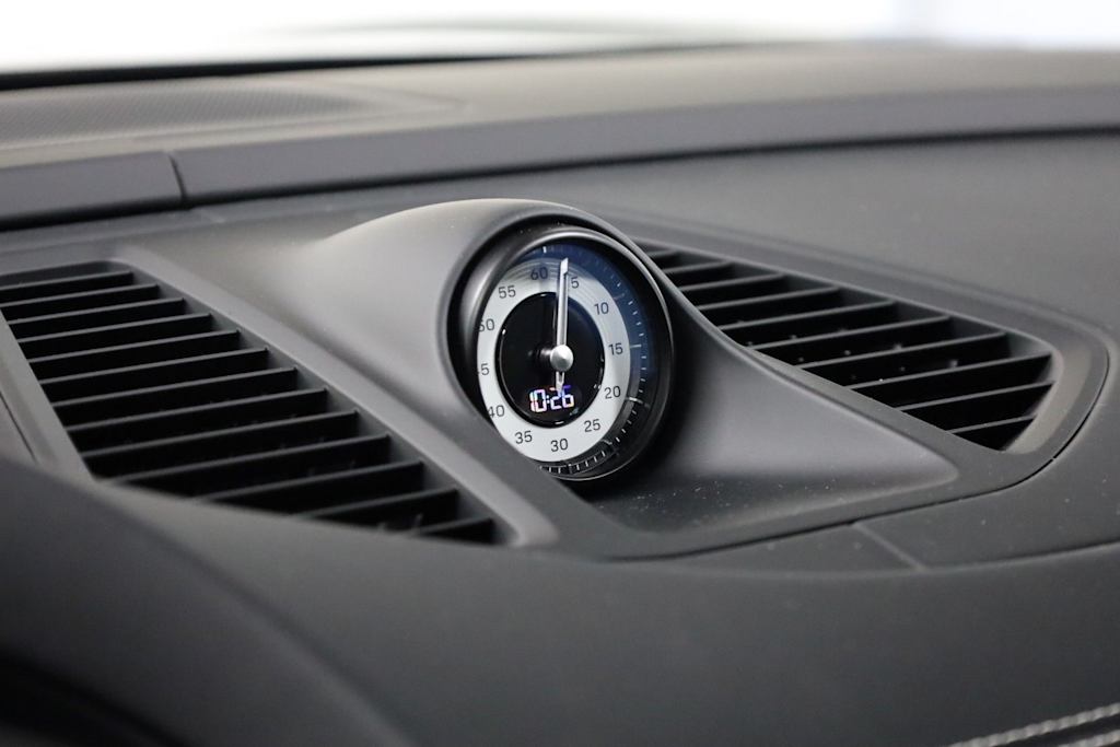 Thumbnail: 2025 Porsche Macan - 26