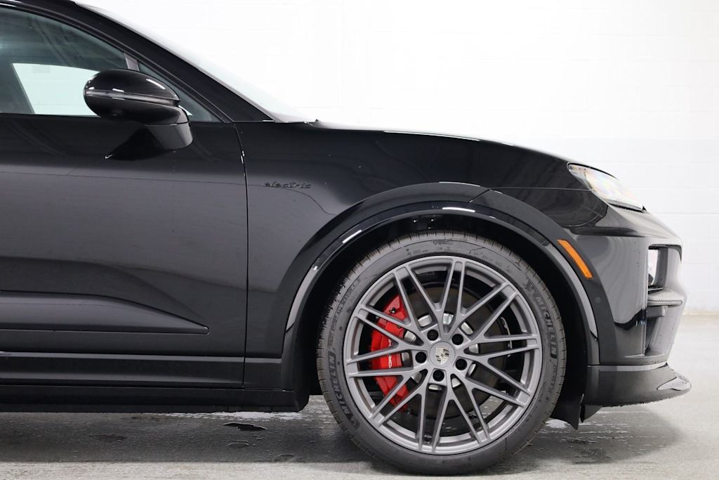 Thumbnail: 2025 Porsche Macan - 8