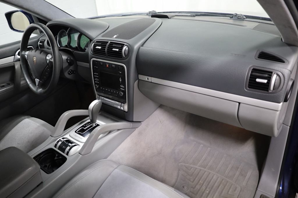 Thumbnail: 2009 Porsche Cayenne - 9