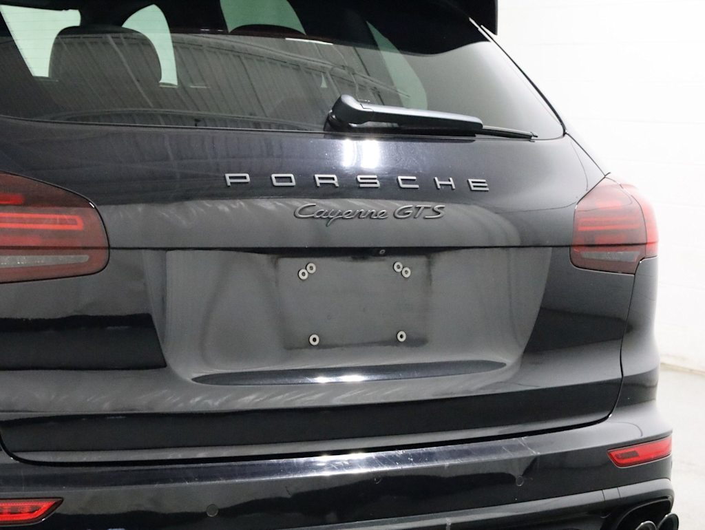 Thumbnail: 2016 Porsche Cayenne - 15