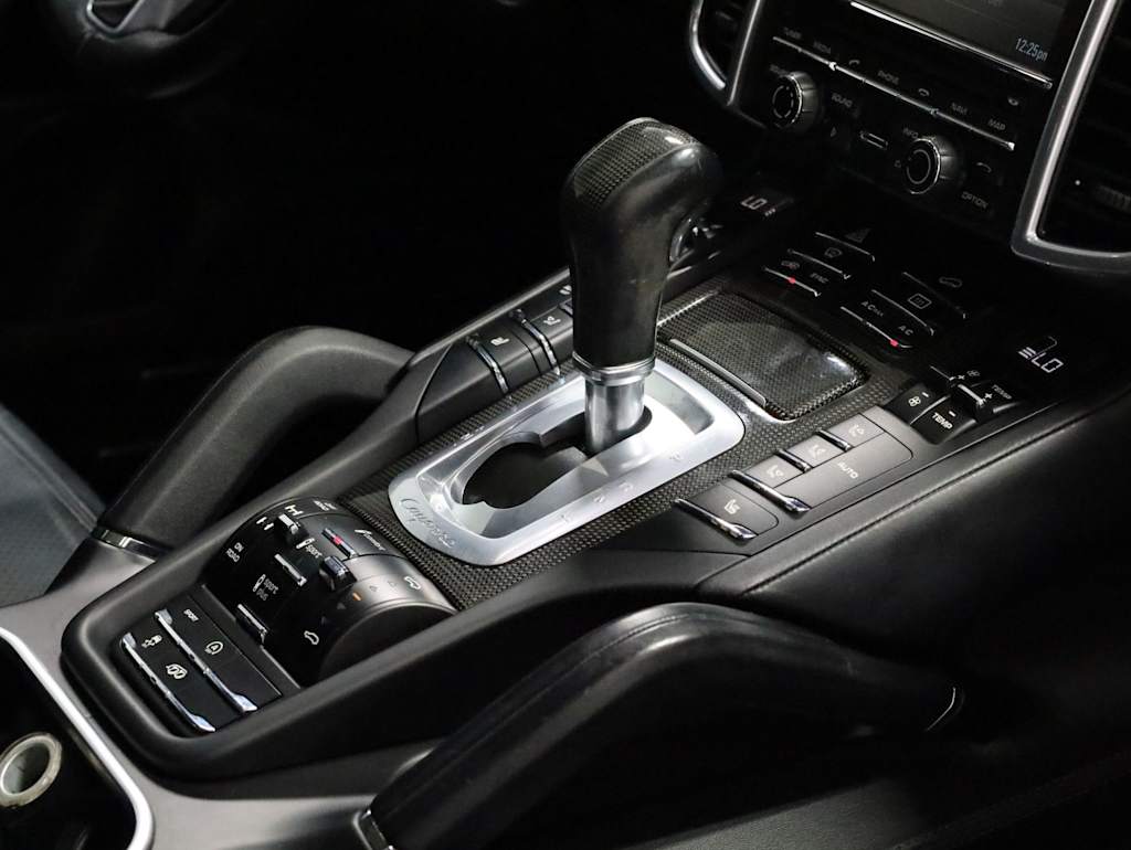Thumbnail: 2016 Porsche Cayenne - 28