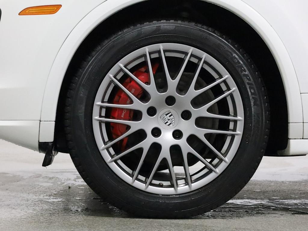 Thumbnail: 2016 Porsche Cayenne - 43