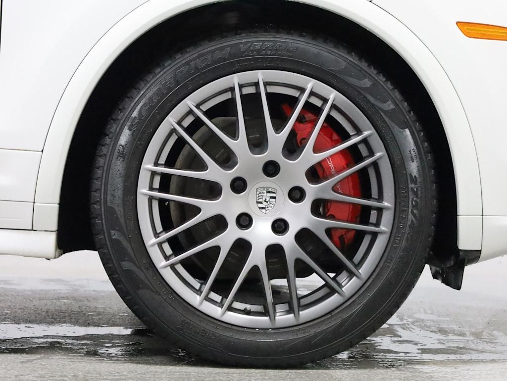 Thumbnail: 2016 Porsche Cayenne - 24