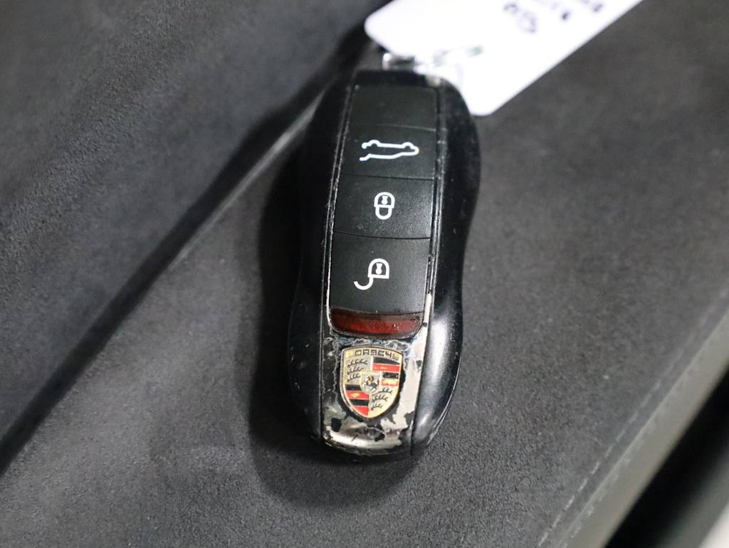 Thumbnail: 2016 Porsche Cayenne - 19