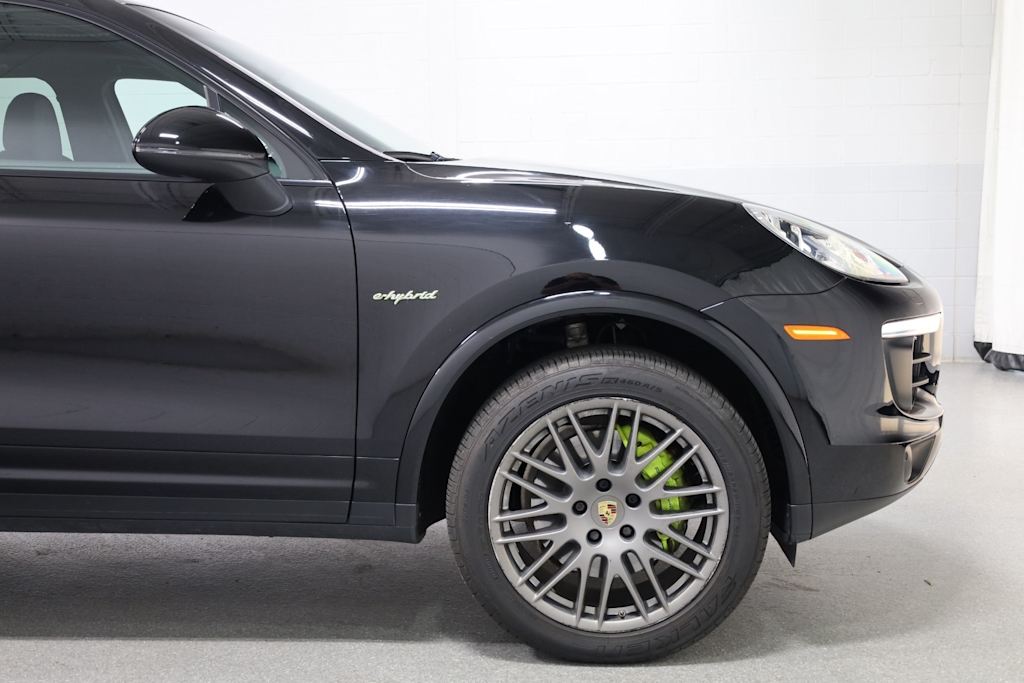 Thumbnail: 2017 Porsche Cayenne - 24
